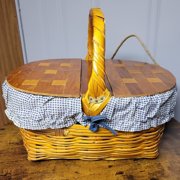 laketown treasures Other - Vintage 1950s Wicker Picnic Basket w/Blue Gingham Lining double lided